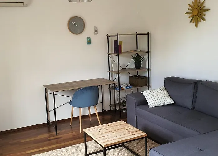 Sunny Apartment 150 M From The Sea