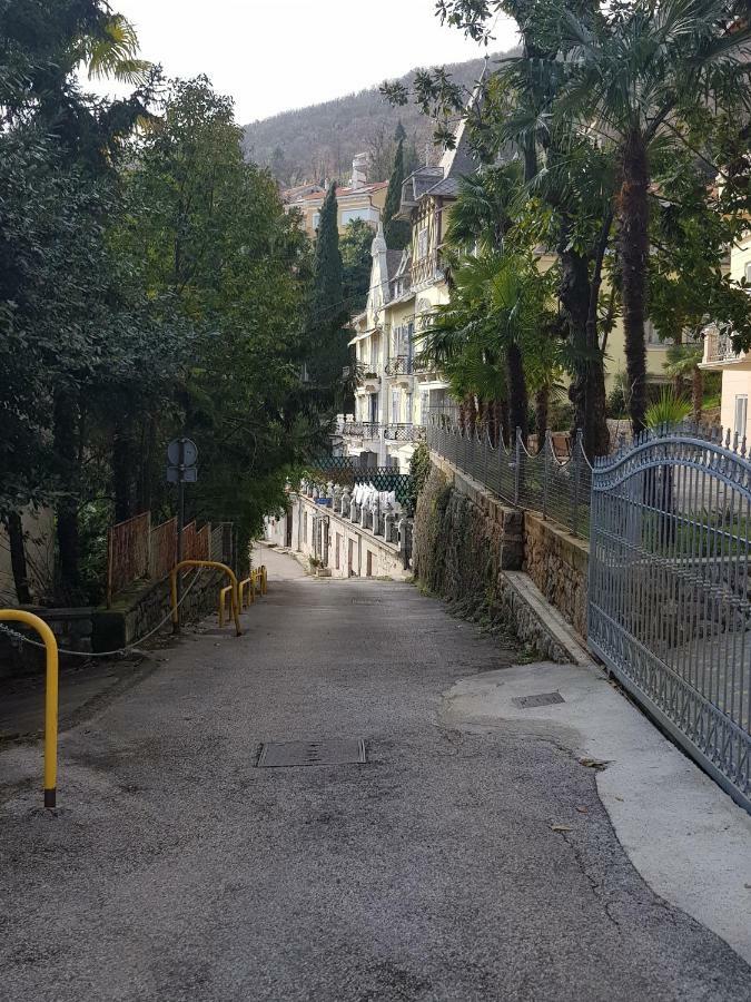 Apartament Sunny 150 M From The Sea