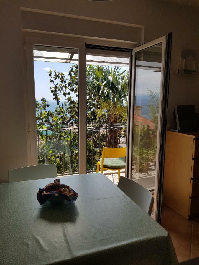 Apartament Sunny 150 M From The Sea