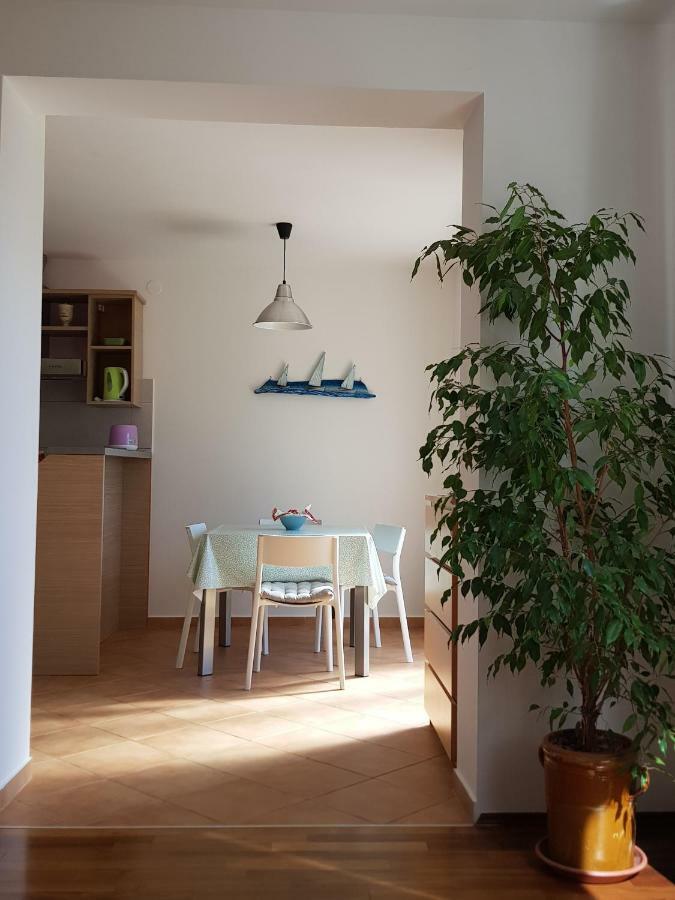 Sunny 150 M From The Sea Apartmán